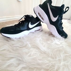 Nike Air Max Fusion Sneaker WM Size 7